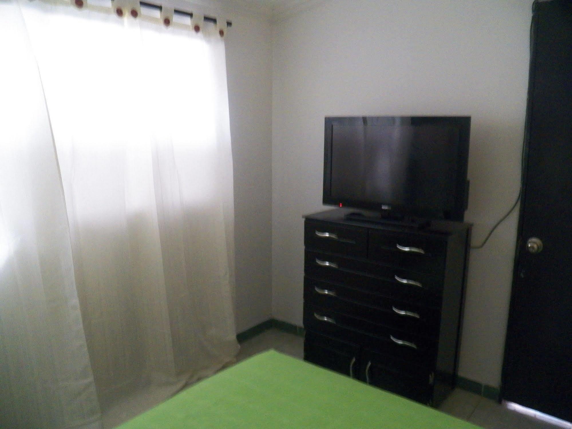 Hostal Deluxe Santander Manizales Exterior foto